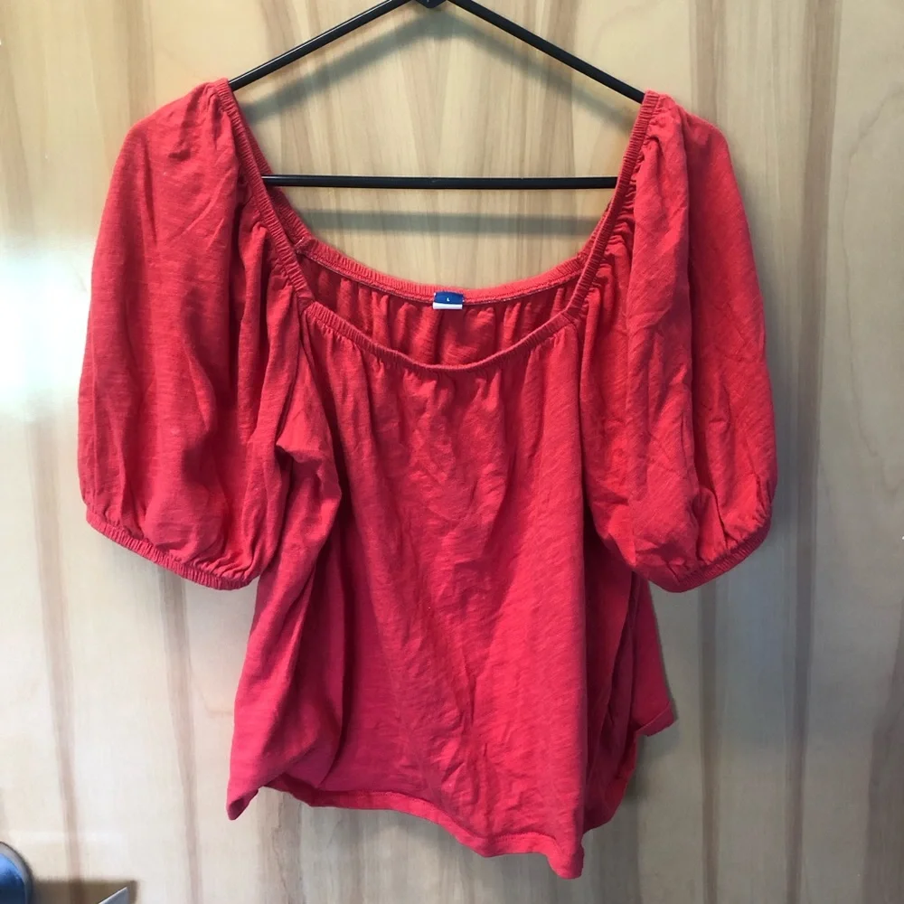 Women’s Red Puff-Sleeve Off-Shoulder peasant Top